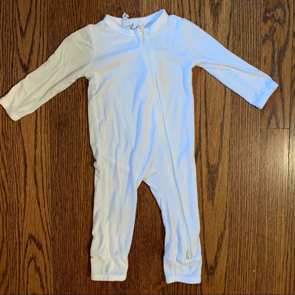 Like New Kyte Baby | Unisex Long-Sleeve Zip Bamboo Romper, Cloud